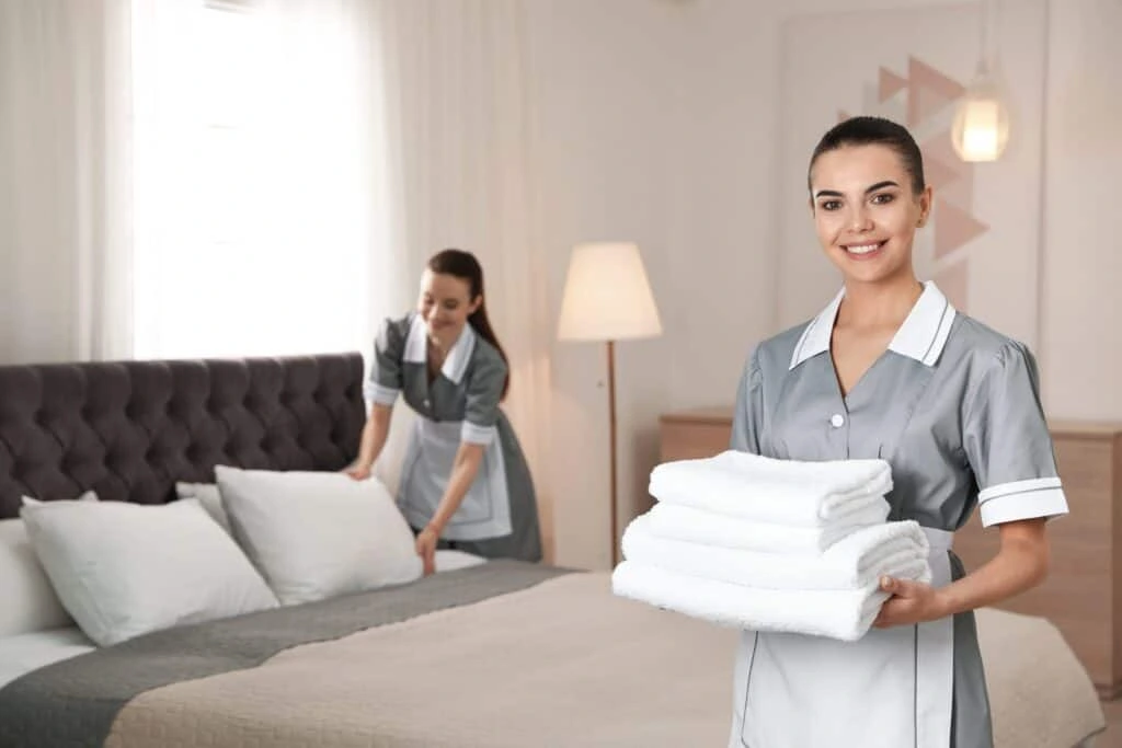 Cómo se mide el desempeño de housekeeping